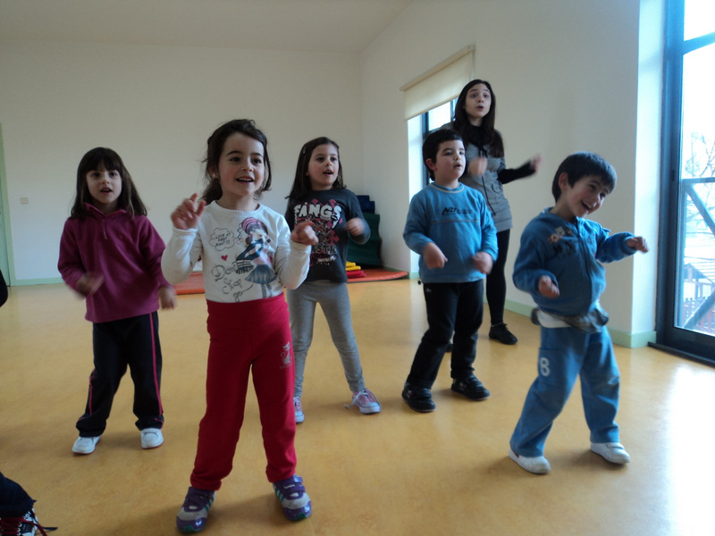 Aula de Dança Criativa